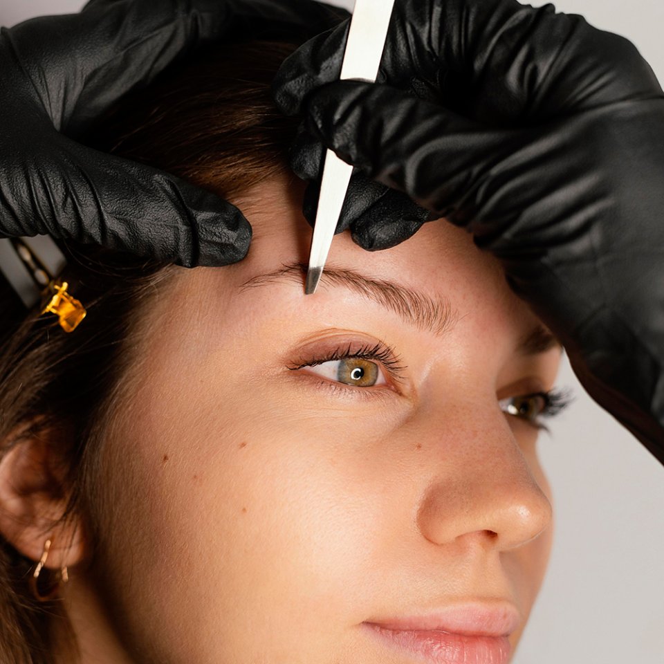 Who Is a Good Candidate for a Brow Lift at Büyük Anadolu Hospital?