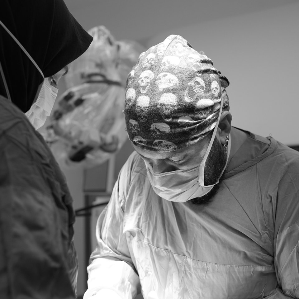 Why You Should Choose Büyük Anadolu Hospitals for Spine Surgery